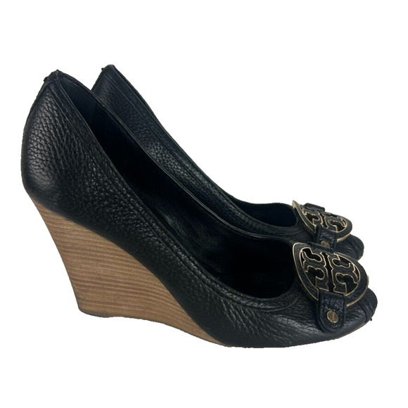 Tory Burch Wedge Pumps Women's Size 9 M Black Gold Leather Logo Peep Toe Wood - Picture 1 of 14
